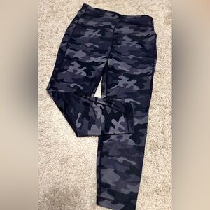 Women’s Camouflage Leggings